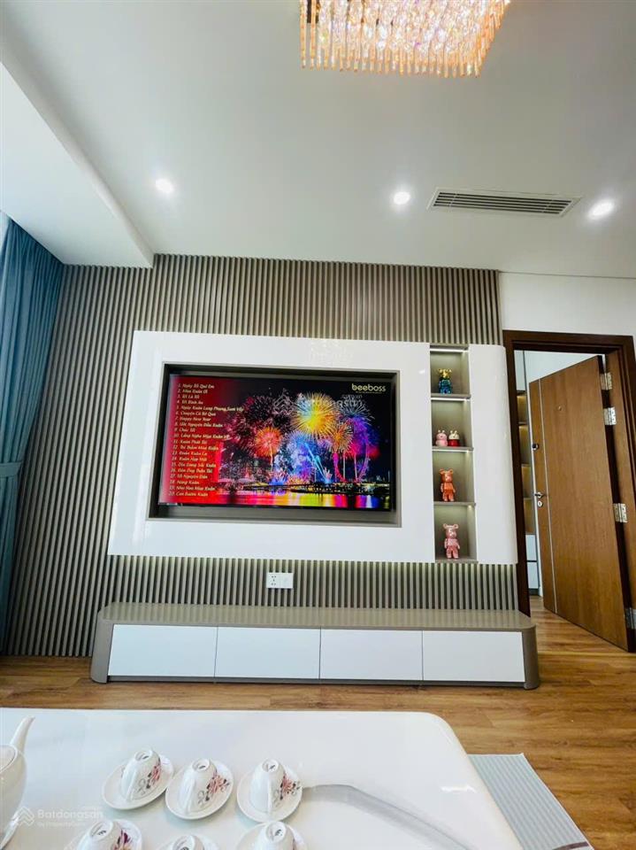 (giá thật) 6 tỉ 950 tr / căn hộ tại handiresco 31 lê văn lương