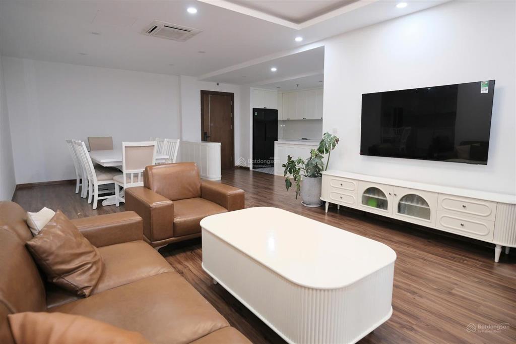 106tr/m căn hộ 3pn tại golden palm 21 lê văn lương