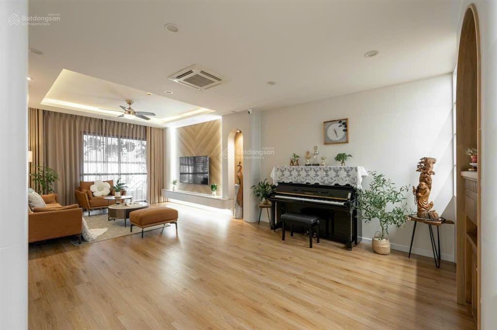 (việt đức complex) bán căn hộ 3pn siêu rộng 137,4m giá 9 tỷ