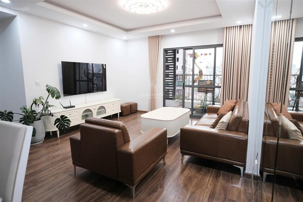 Bán căn hộ 103m giá 9,5 tỷ tại vũ trọng phụng, sẵn sổ, có slot oto
