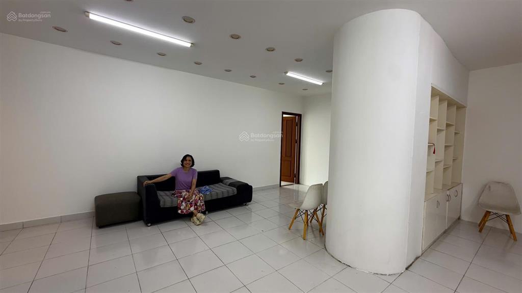 Cho thuê căn hộ 4 phòng ngủ 163m tại ngụy như kon tum giá 18tr