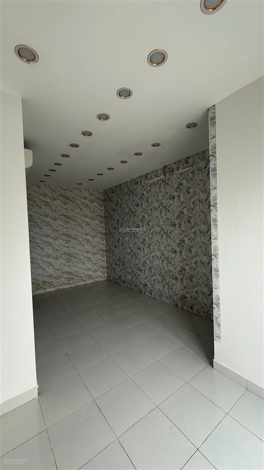 Cho thuê căn hộ 4 phòng ngủ 163m tại ngụy như kon tum giá 18tr