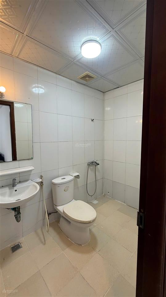 Cho thuê căn hộ 4 phòng ngủ 163m tại ngụy như kon tum giá 18tr