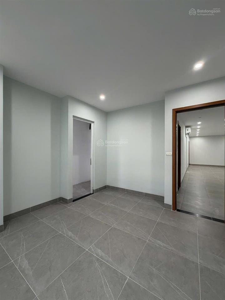 Cho thuê căn hộ 105m giá 13tr tại nguyễn huy tưởng