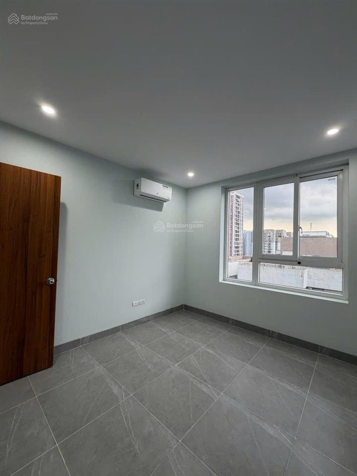 Cho thuê căn hộ 105m giá 13tr tại nguyễn huy tưởng