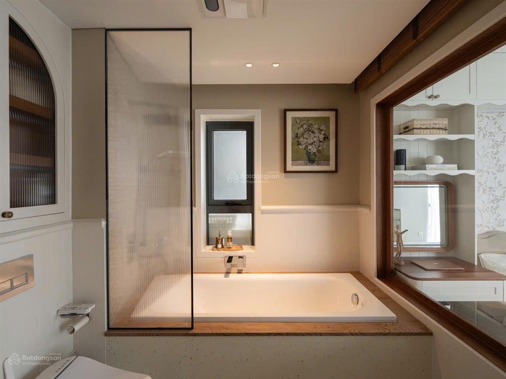 Bán căn hộ 100m2 giá 7.9 tỷ tại ngụy như kon tum