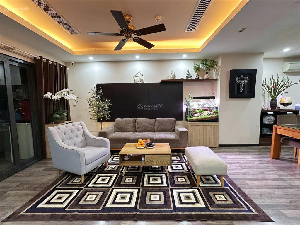 Cho thuê căn hộ 2pn siêu rộng 107m nội thất đẹp tại star city lê văn lương