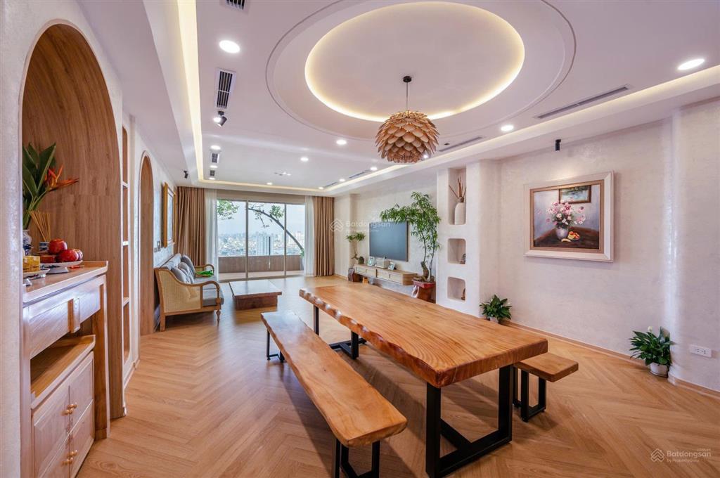 Bán căn hộ siêu rộng 176m2 tại hei tower ngụy như kon tum 4pn
