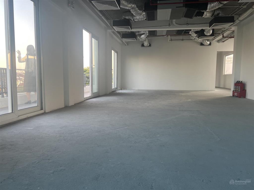 Cho thuê văn phòng tại trần hưng đạo, quận hoàn kiếm, hà nội, giá cực chất 150m² nội thất free