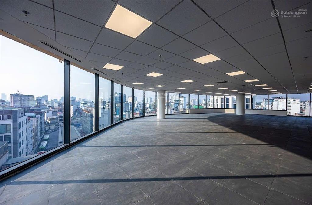 Cho thuê văn phòng tại nguyễn thái học, giá thỏa thuận, 200m2, đẹp, nhiều tiện ích