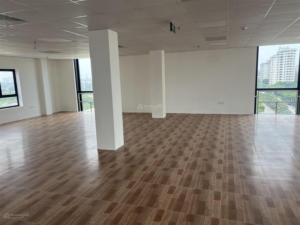 Cho thuê văn phòng view đẹp tại nguyễn biểu, p. quán thánh, q. ba đình, giá thỏa thuận, 250m²