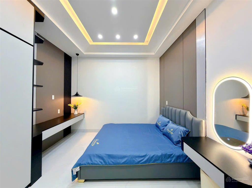 Siêu phẩm nhà 3 tầng full nội thất cao cấp trục chính d14 kdc hồng loan