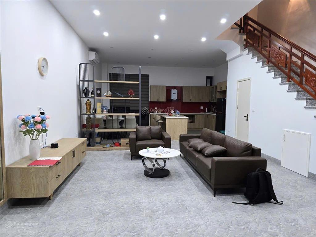 Cho thuê bt đẹp, nhiều tiện ích tại centa city, 20 triệu, 120 m2