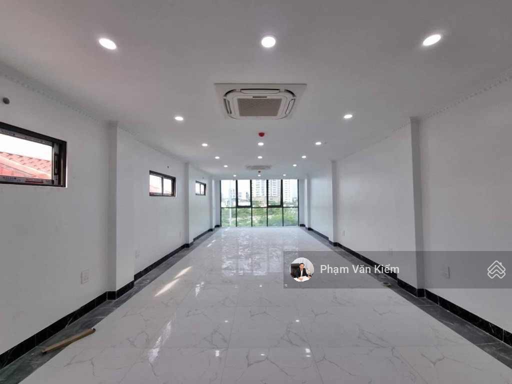 Bán liền kề trần bình nhà vườn vỉa hè ô tô vào nhà phù hợp ở và văn phòng