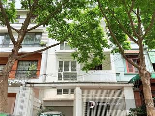 Bán liền kề trần bình nhà vườn vỉa hè ô tô vào nhà phù hợp ở và văn phòng