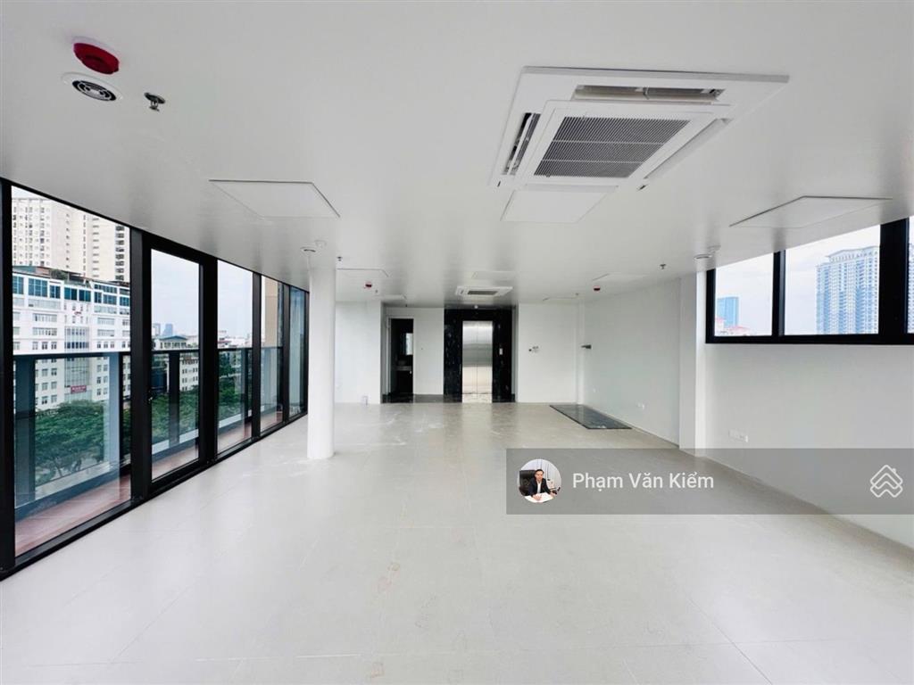 Tòa văn phòng cao cấp cầu giấy lô góc hai mặt tiền 10 tầng pháp lý đầy đủ
