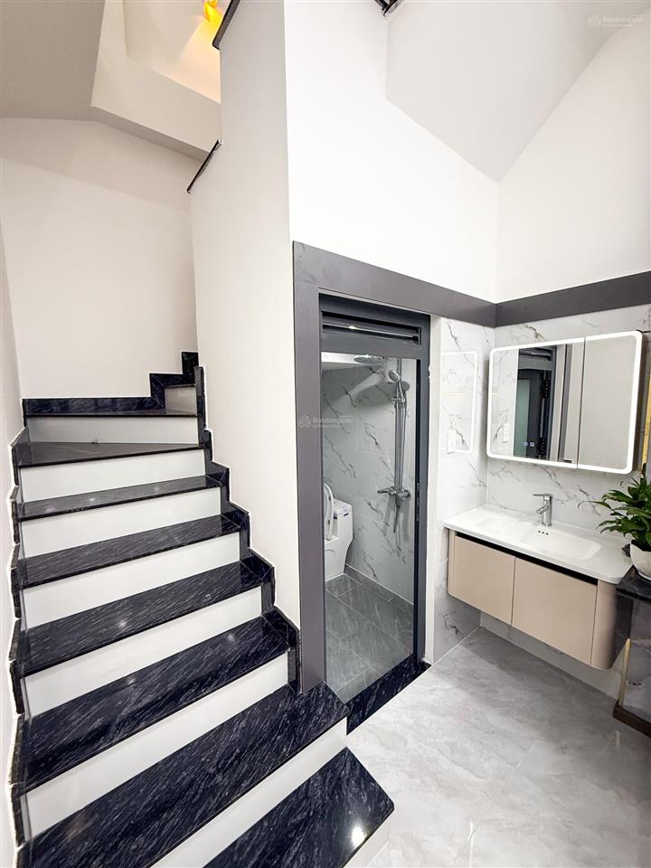 Chủ gởi bán nhà 1t1l (hoàn công) vị trí kinh doanh nhỏ đường oto thông chợ tân vạn. giá chỉ 3,5 tỷ