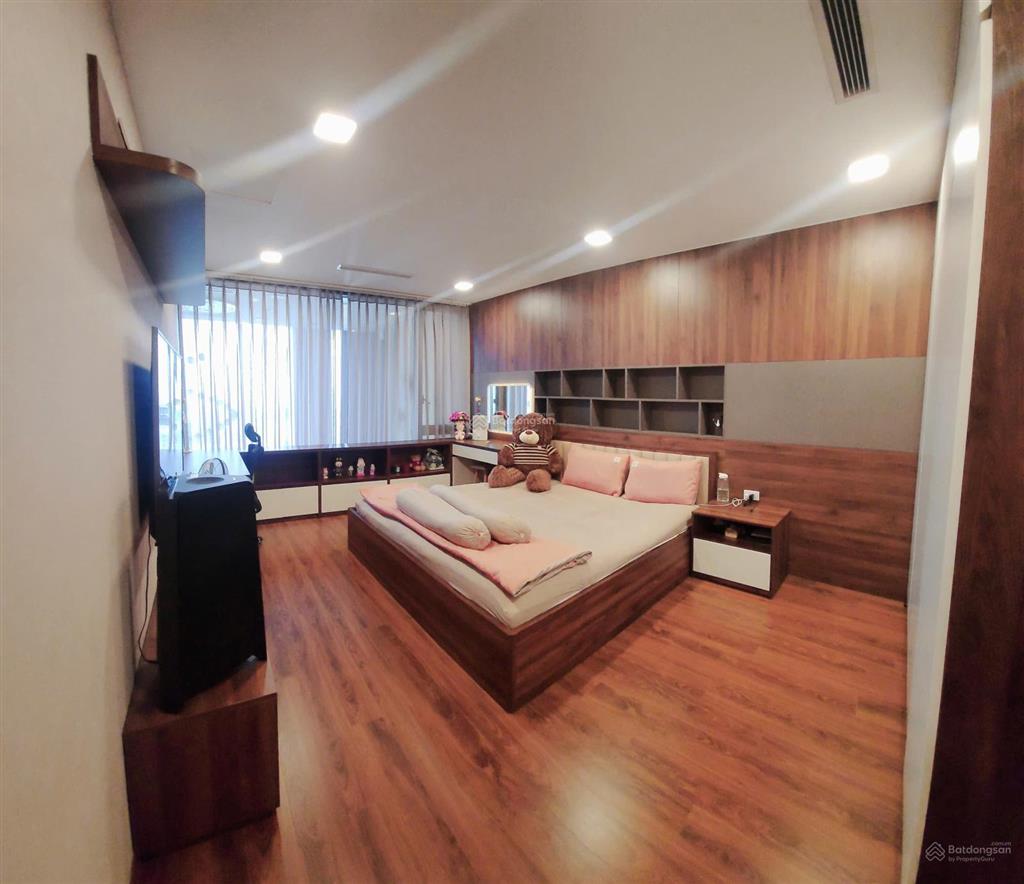 Bán ch 2.5n/2wc, dt 83m, full nt, giá 7 tỷ, tầng đẹp, view hồ, sổ sẵn tại green park, hoàng mai, hn