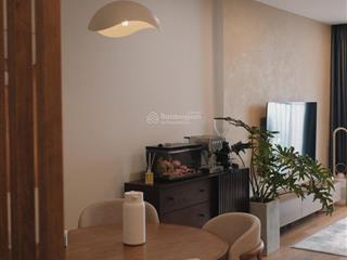 (hiếm) bán gấp căn 2n/2wc, dt 72m2, giá 5.68 tỷ, ntcb, hướng mát, view hồ tại rose town, ngọc hồi