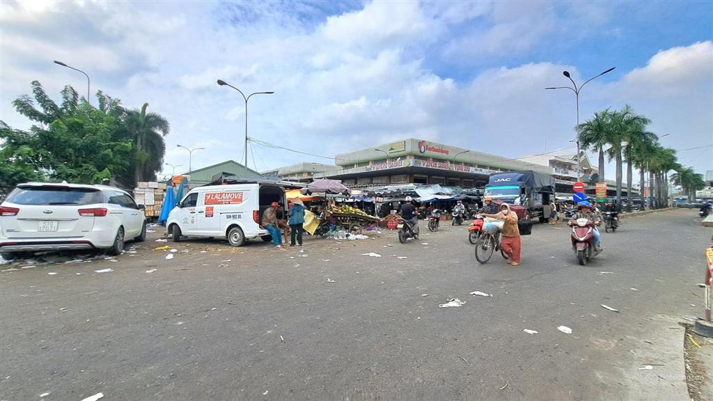 Ngang 14m cực hiếm, hẻm ô tô tải, chỉ cách mt nguyễn thị sóc 150m.