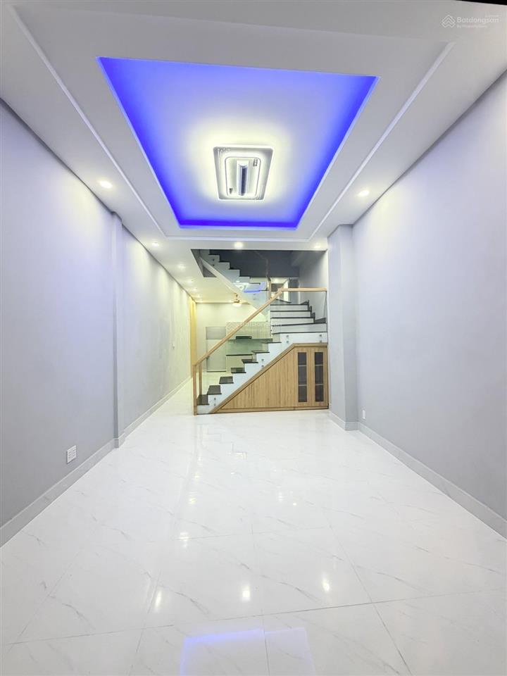 Hxh tránh thông gần ngay lạc long quân  âu cơ, 55m2 (3.9 x 14.5m) 3 tầng btct 4 phòng, nở hậu ho