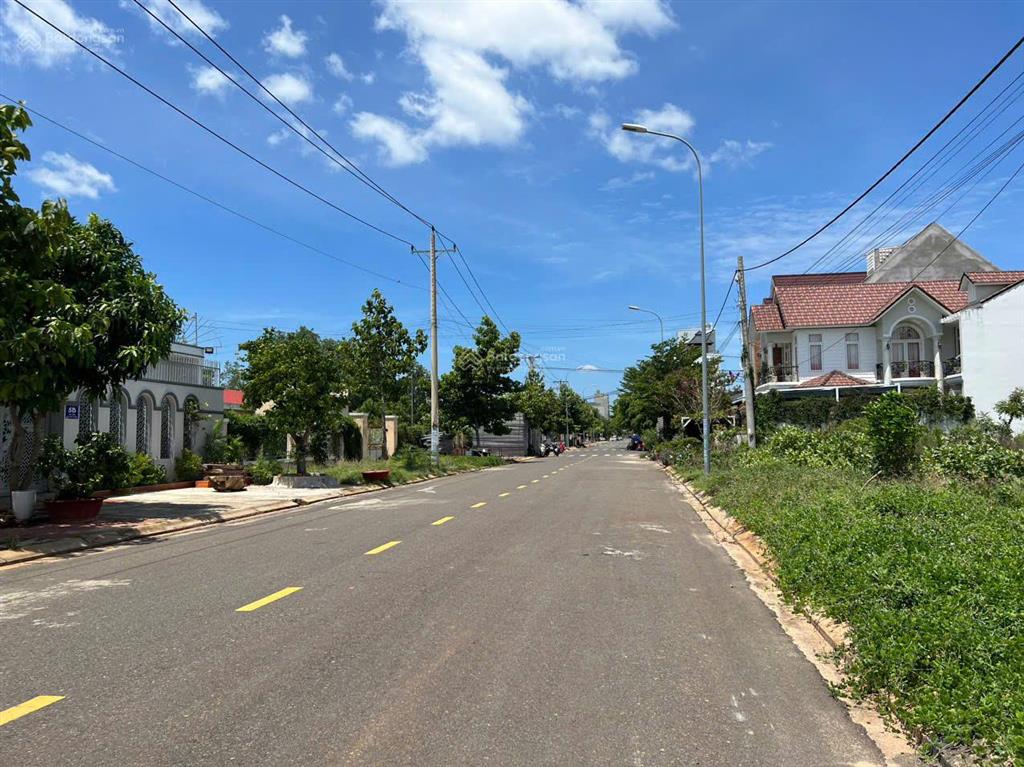 Con đi du học  bán bớt lô đất đẹp tại kdc hùng vương  tuệ tĩnh  phú hài  phan thiết