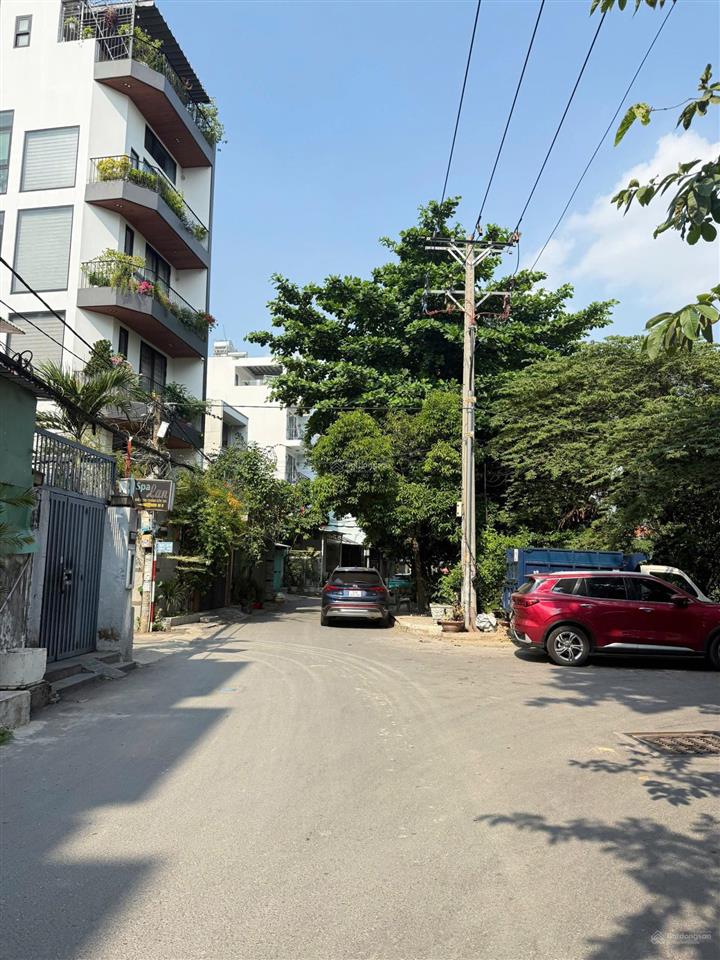 Gốc 2 mặt tiền siêu đẹp, bán nhà cấp 4 hẻm xe tải né nhau