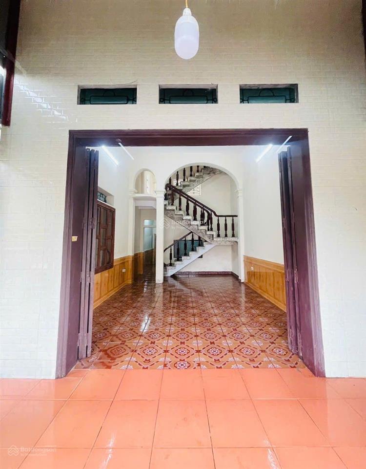 Bán nhà phúc đồng 65m mt 4m dòng tiền 150tr/năm sát vinhomes riverside, 8 tỷ 9