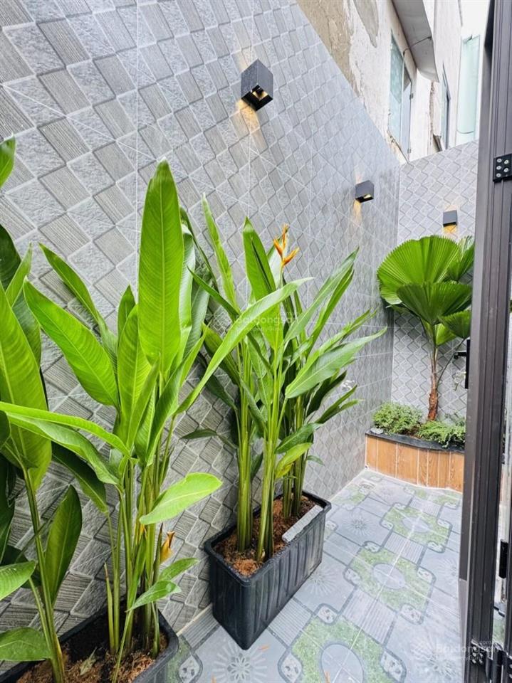 Ngay khu tên lửa đường 12m 5 tầng ngang 4.4m full nội thất