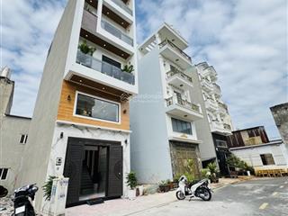 Ngay khu tên lửa đường 12m 5 tầng ngang 4.4m full nội thất