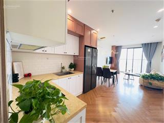 Gia đình chuyển vào sài gòn định cư cần bán căn 2pn 1vs, dt 55m2 full nội thất tại vinhomes ocp