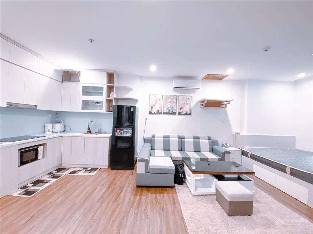 Bán nhanh căn studio full đồ, 31m2, giá 2 tỷ view thoáng đẹp, hướng mát tại vinhomes ocean park