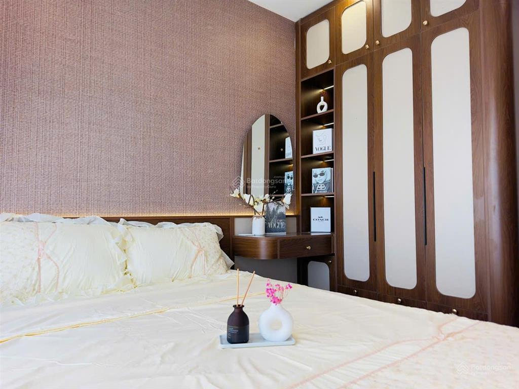 Rẻ đột biến căn góc 2n 2vs + 1 phòng đa năng dt 70m2, chỉ 3,95 tỷ tại vinhomes ocean park  gia lâm