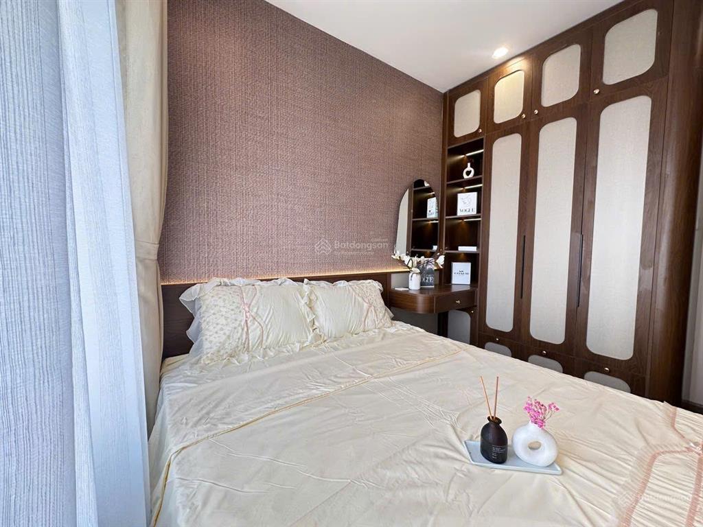 Rẻ đột biến căn góc 2n 2vs + 1 phòng đa năng dt 70m2, chỉ 3,95 tỷ tại vinhomes ocean park  gia lâm