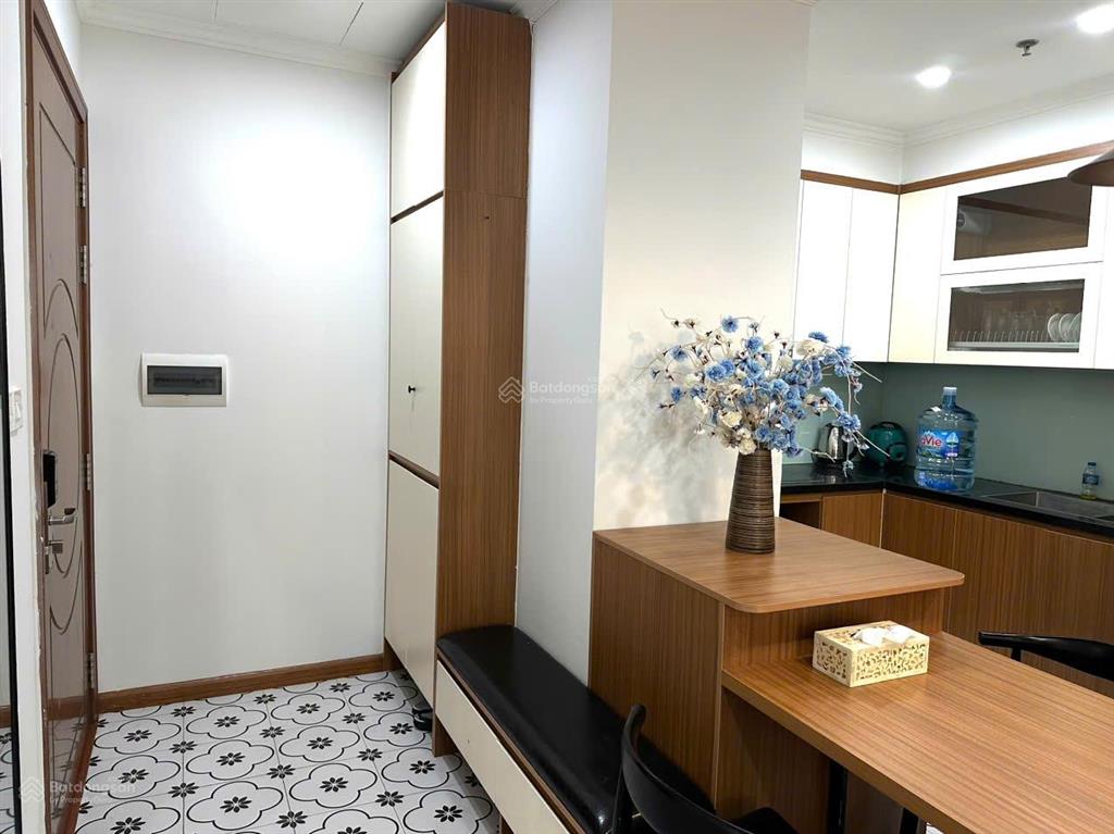Cho thuê gấp căn 2 phòng ngủ full đồ nhà cực đẹp  nhà mới sạch sẽ rộng rãi, cực thoáng giá cực tốt