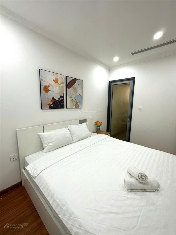 Cho thuê gấp căn 2 phòng ngủ full đồ nhà cực đẹp  nhà mới sạch sẽ rộng rãi, cực thoáng giá cực tốt