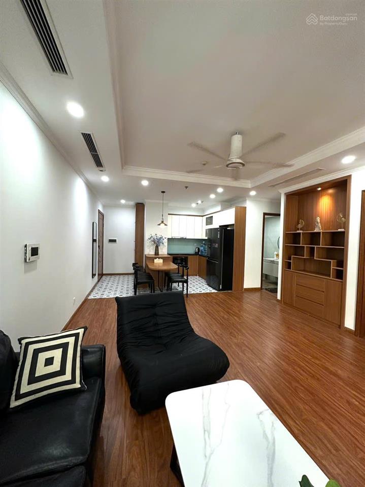 Cho thuê gấp căn 2 phòng ngủ full đồ nhà cực đẹp  nhà mới sạch sẽ rộng rãi, cực thoáng giá cực tốt