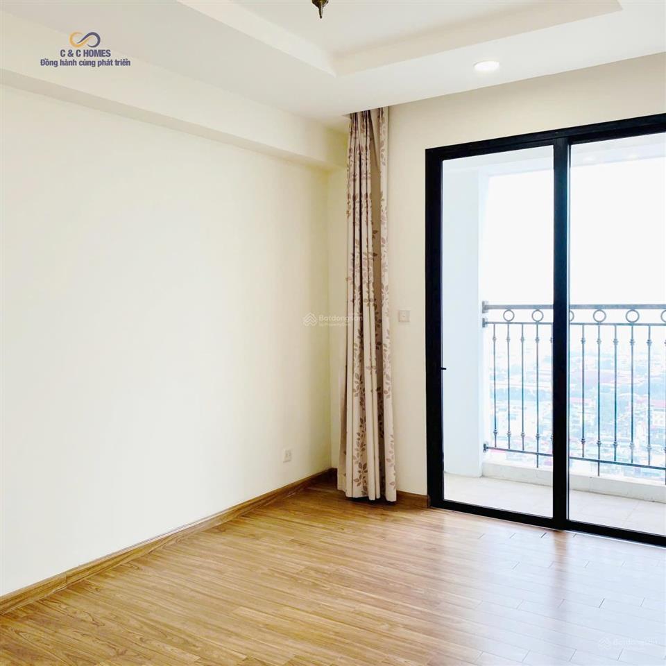 Chính chủ cho thuê có slot ô tô căn 3 ngủ 2 vệ sinh giá chỉ 21tr/tháng vào ở luôn.  0961 953 ***