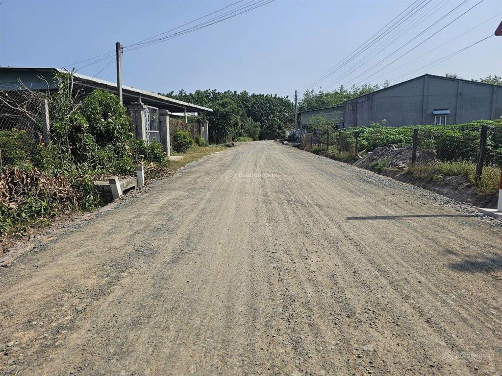 1,6 tỷ, 1.724 m2 (100m2 tc) sau lưng công an dương minh châu, tây ninh