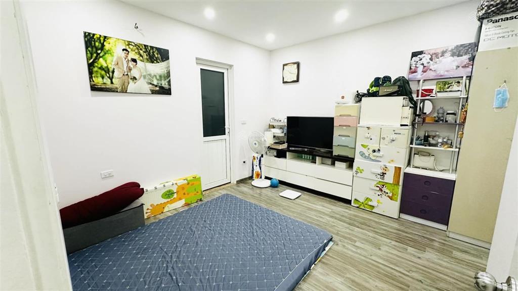 Bán căn hộ chung cư đại kim building, sđcc view hồ định công. dt 70m2 2pn 2wc full nội thất 5,45 tỷ