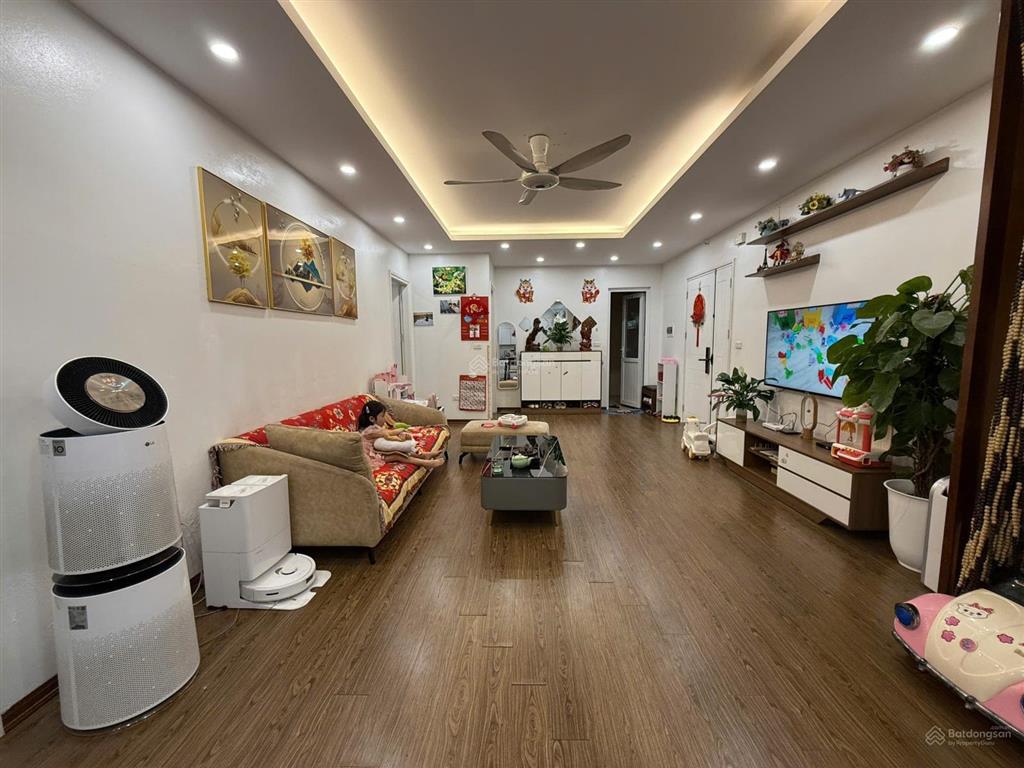 Bán gấp căn 3 phòng ngủ 103m2 chung cư đại kim building đầy đủ nội thất, giá 7,35 tỷ bao tên