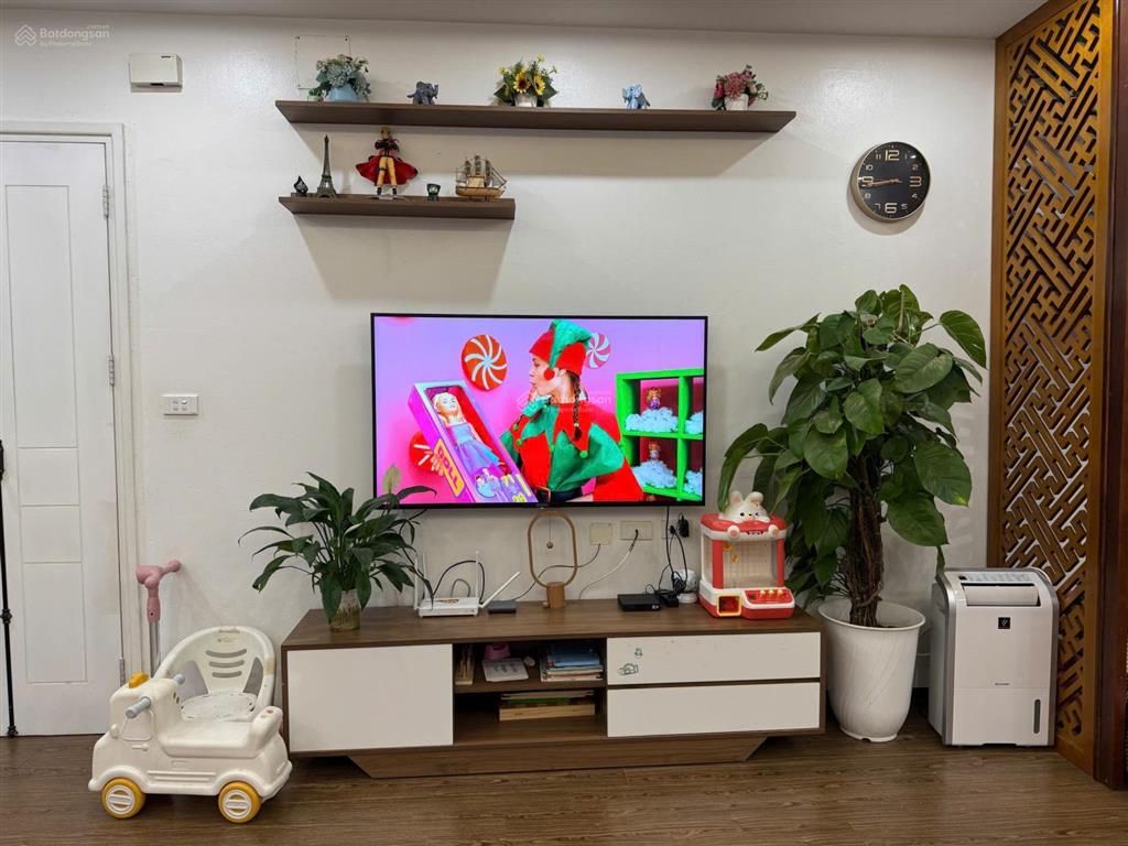 Bán gấp căn 3 phòng ngủ 103m2 chung cư đại kim building đầy đủ nội thất, giá 7,35 tỷ bao tên