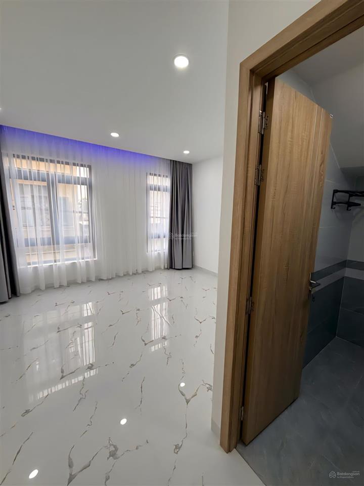 Bán nhà mới 100% kdc long trường, quận 9  4pn, ngang 4.55m  ngay đh tài chính marketing  6 tỷ