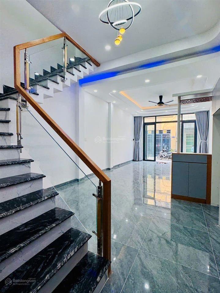 Bán nhà mới 100% kdc long trường, quận 9  4pn, ngang 4.55m  ngay đh tài chính marketing  6 tỷ