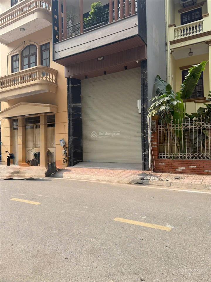 Duy nhất nhà mặt phố hoàng sâm 105m2, mt 6,6m, 7 tầng thang máy, doanh thu 1,2 tỷ/năm, giá 52 tỷ