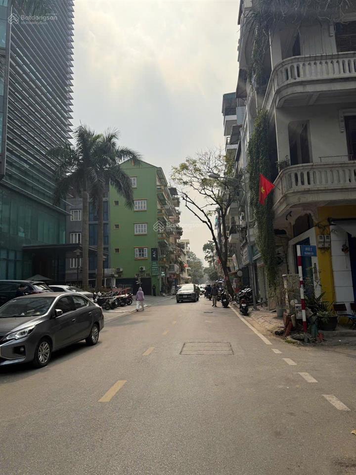 Duy nhất nhà mặt phố hoàng sâm 105m2, mt 6,6m, 7 tầng thang máy, doanh thu 1,2 tỷ/năm, giá 52 tỷ