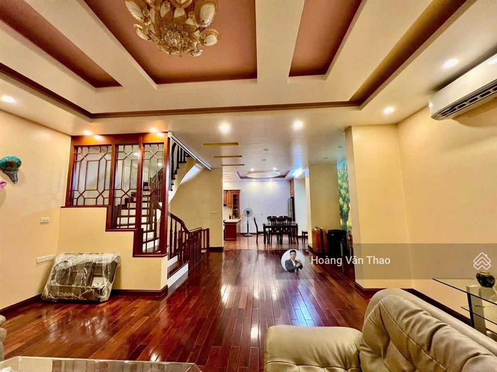 Toà văn phòng cầu giấy 165m2  8 tầng 43tỷ ôtô tránh, gara ô tô, ở kết hợp kinh doanh cực đẹp