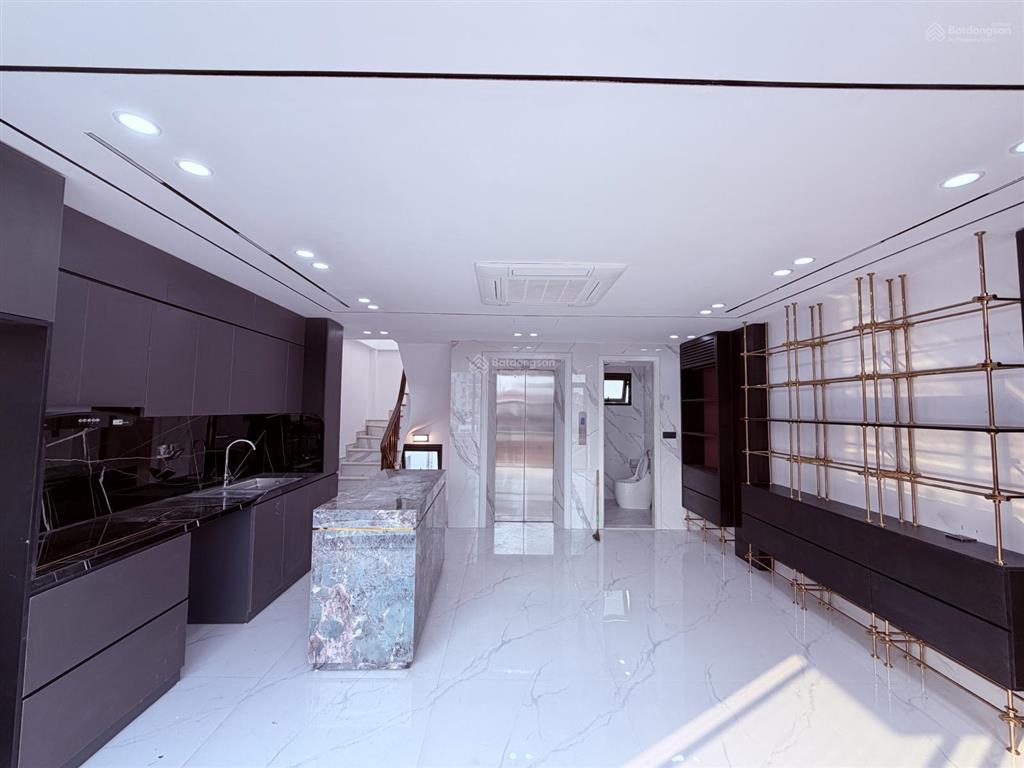 Chính chủ bán nhà khu 319 bộ quốc phòng 45m2, 7 tầng, mt 5m, full nội thất, ô tô vào nhà, giá tốt