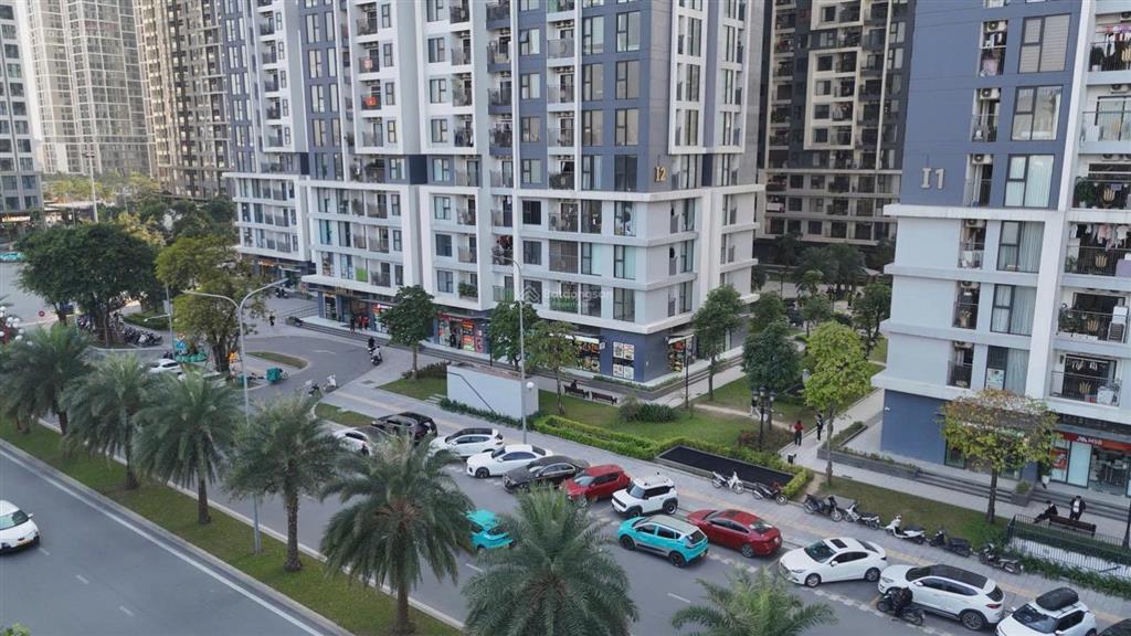  shop 42m2  mà giá bán chỉ 11 tỷ bao phí