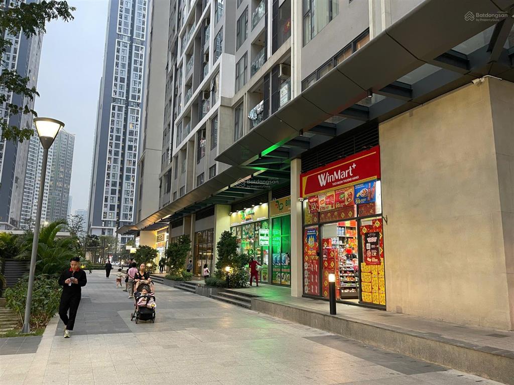 " nhanh tay sở hữu ngay căn shop 65m2 ở tòa west c